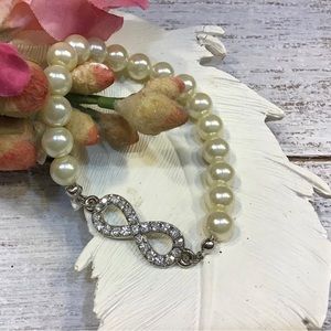 Infinity Sparkle Bracelet                   🌼